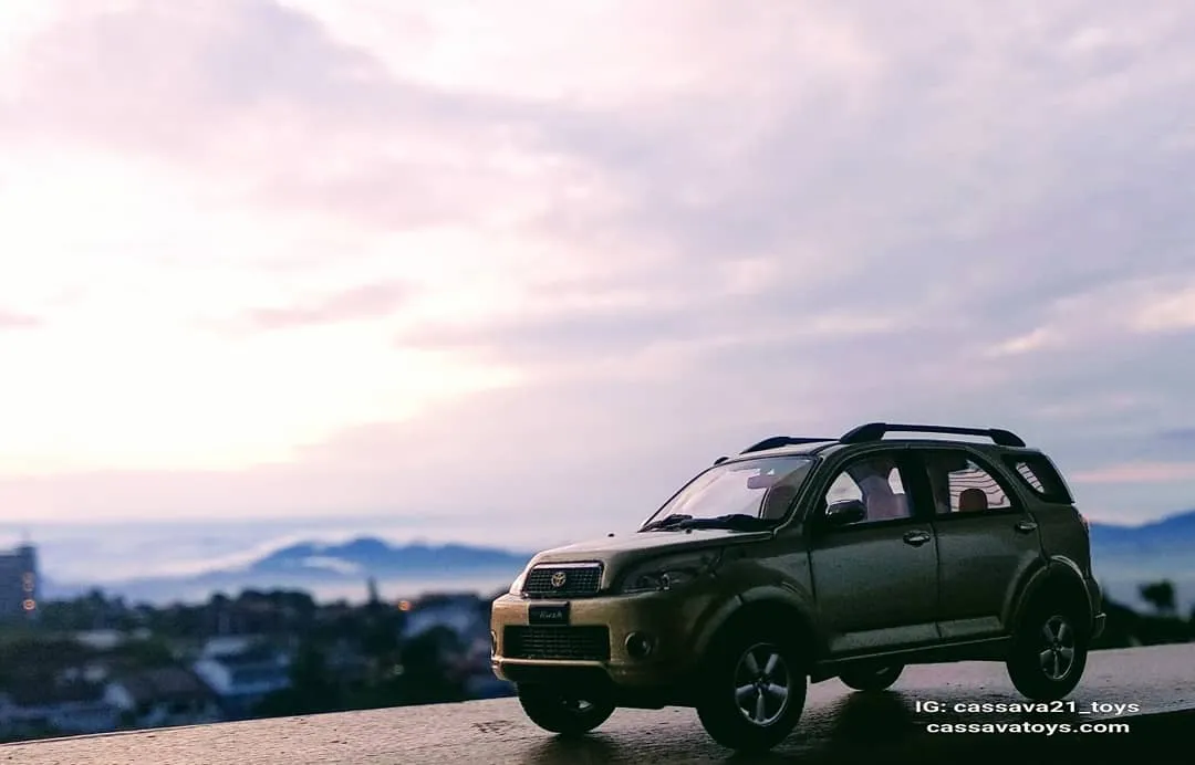 53076 toyota rush diecast brands