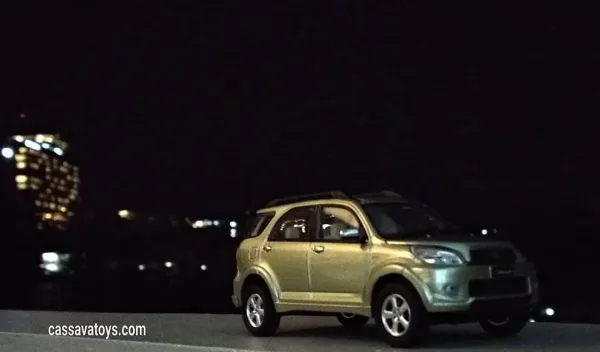 53076 toyota rush diecast marketplace