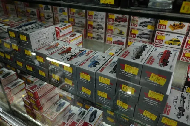 53093 hong kong taxi diecast