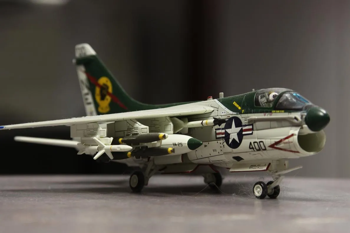 53112 diecast model detailing