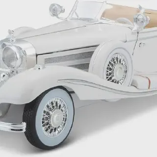 /img/53165-maisto-diecast-car-display.webp