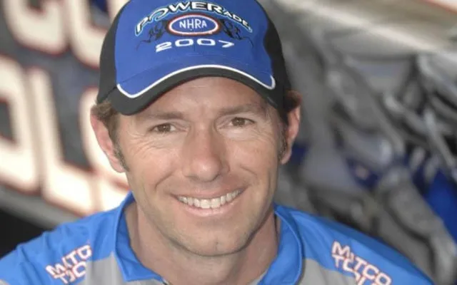 53193 detailed engine diecast model