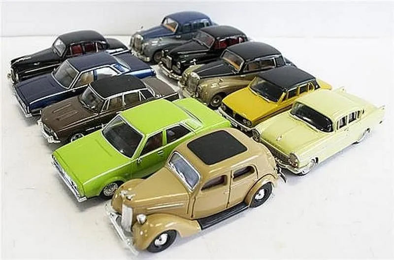 53216 trax diecast scale