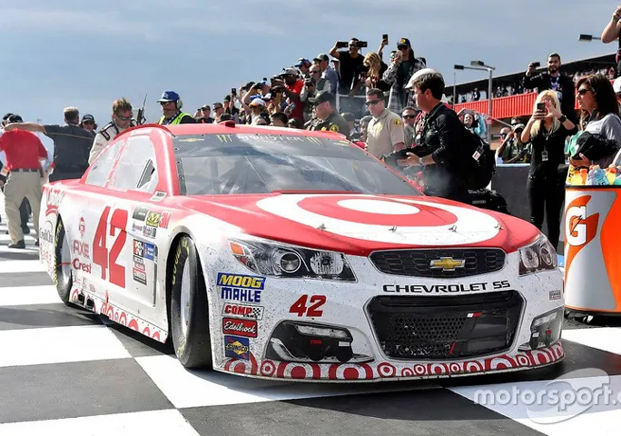 53263 kyle larson diecast variations