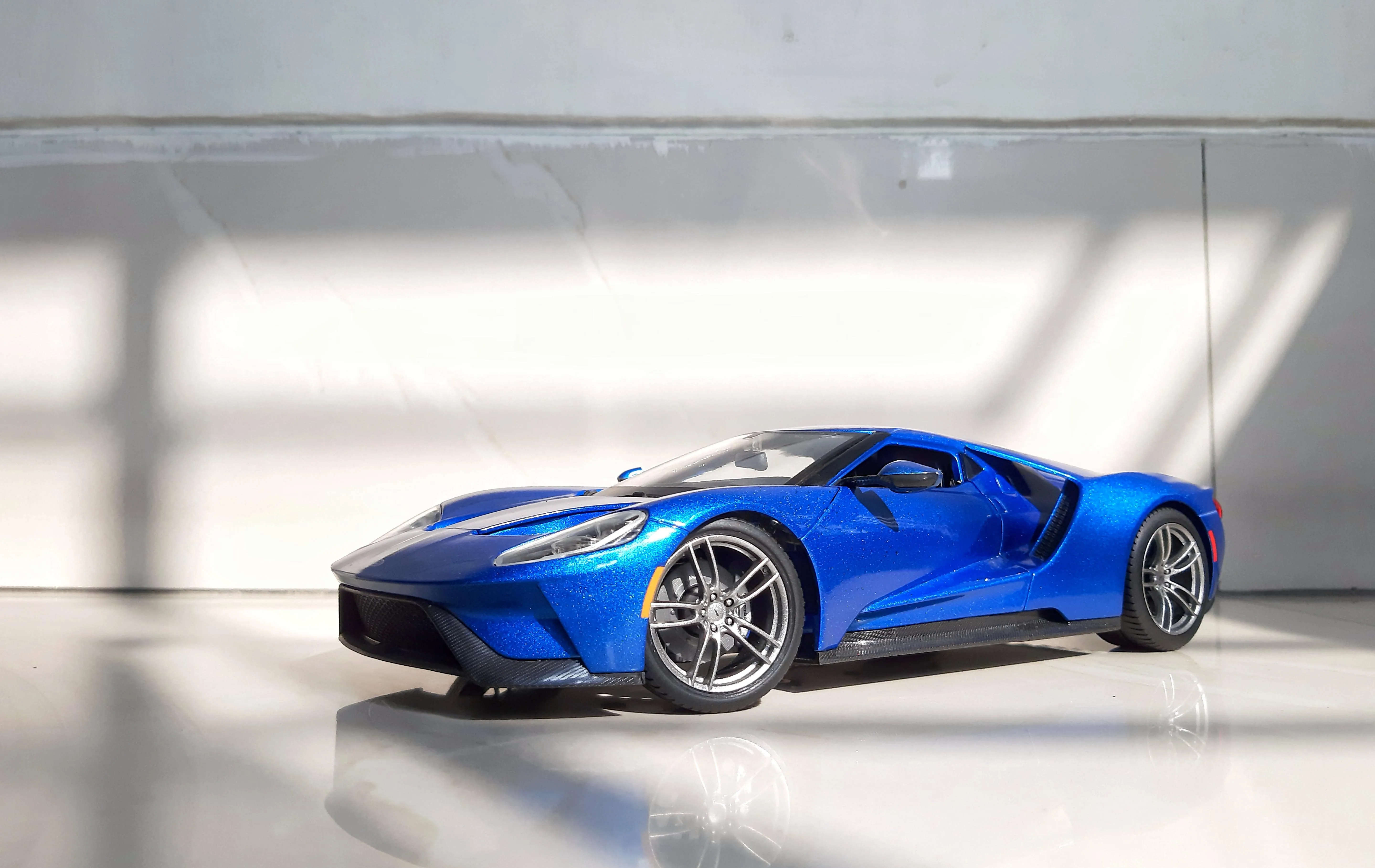 53280 lemans 66 diecast display