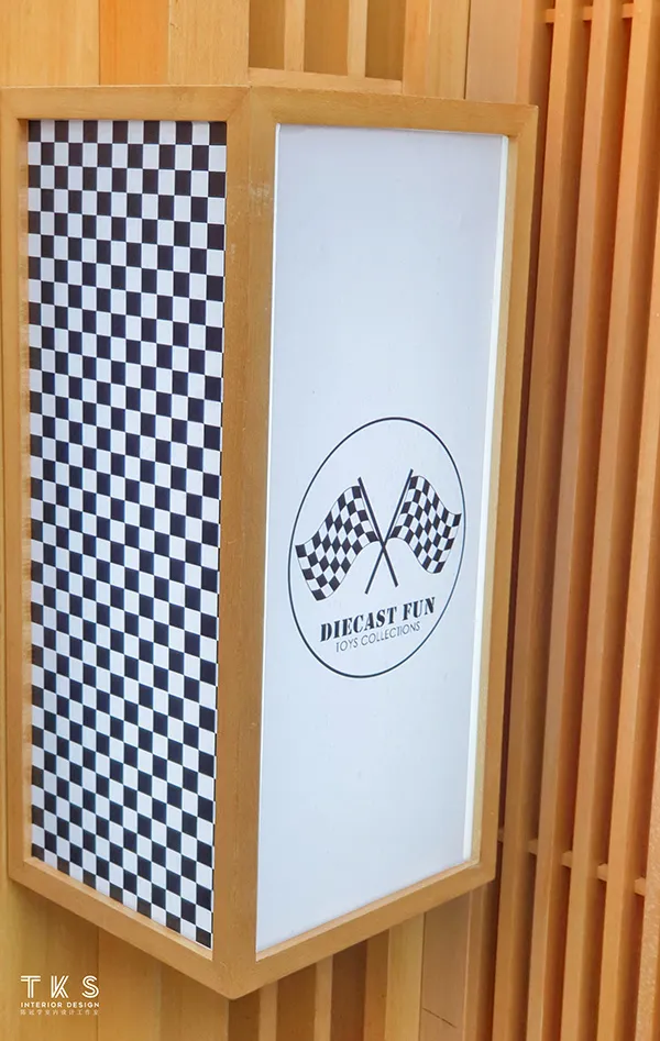 53296 diecast models display