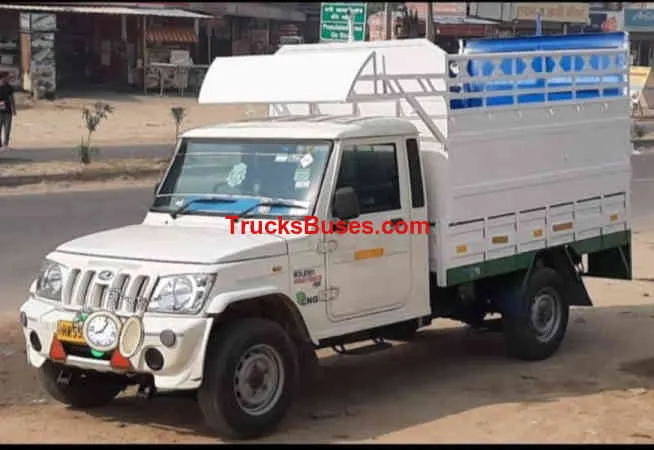 53298 diecast mahindra bolero pickup display