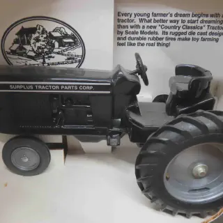 /img/53301-collecting-diecast-tractors.webp