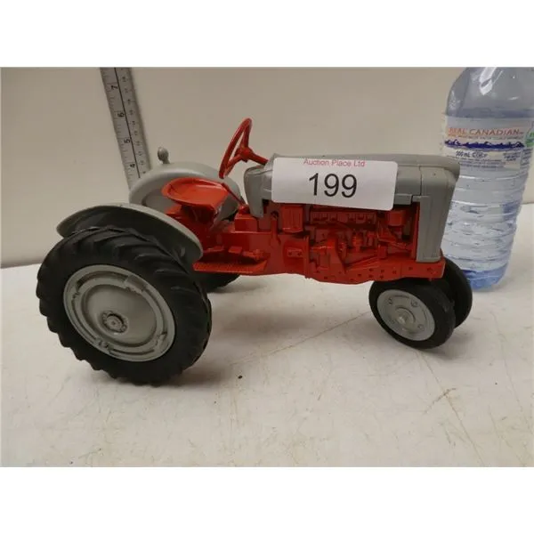 53301 diecast tractor details