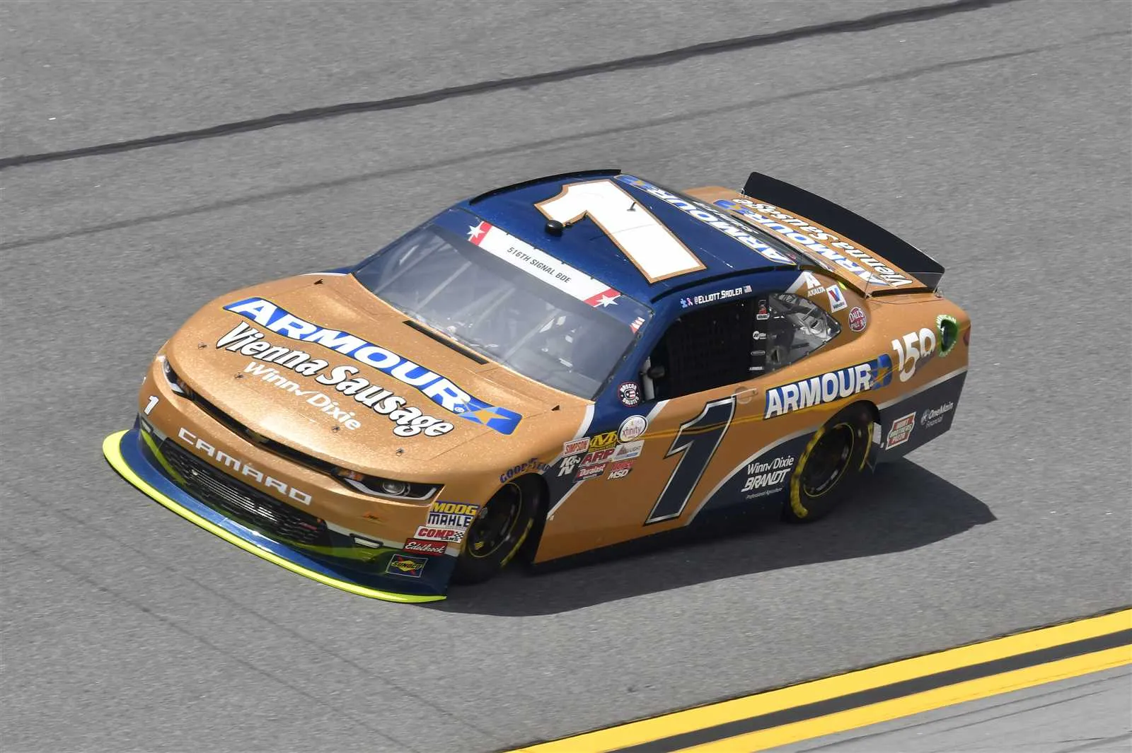 53302 xfinity diecast car scale