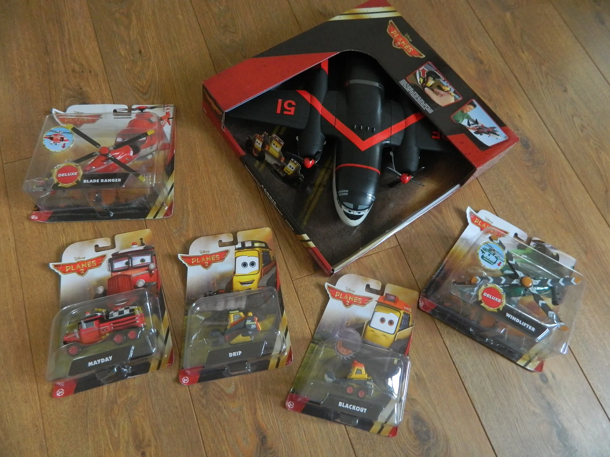 53303 diecast planes scale