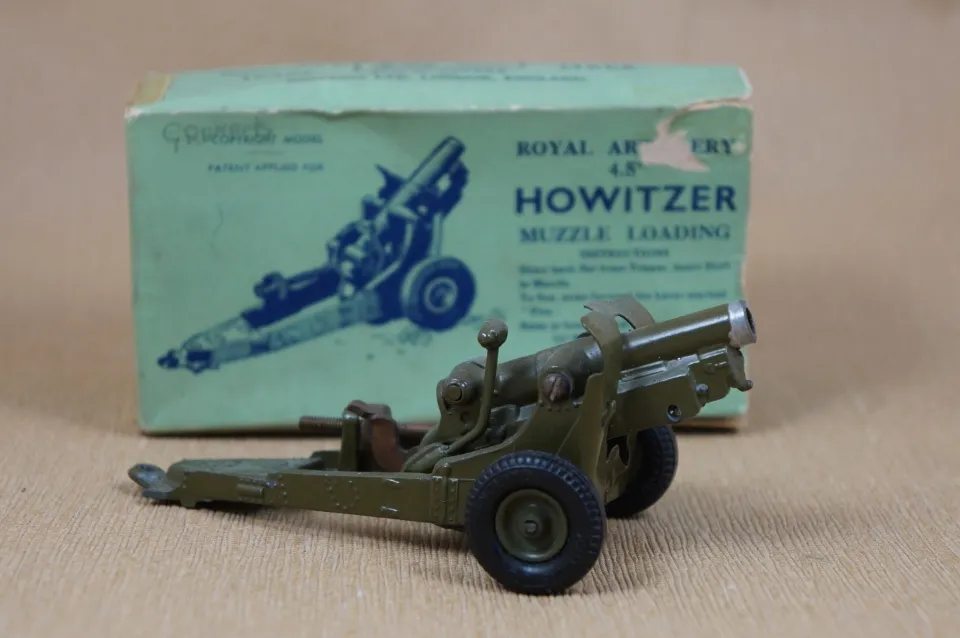 53311 britains military models paintwork