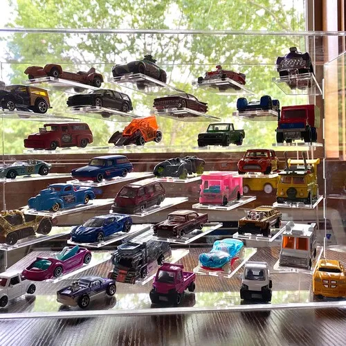 /img/53316-diecast-car-display-case-finished.webp