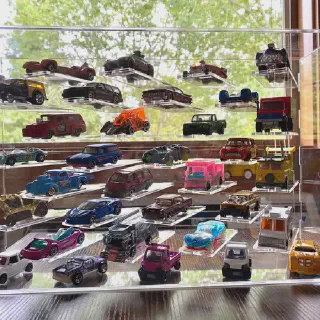 /img/53316-diecast-car-display-case-finished.webp