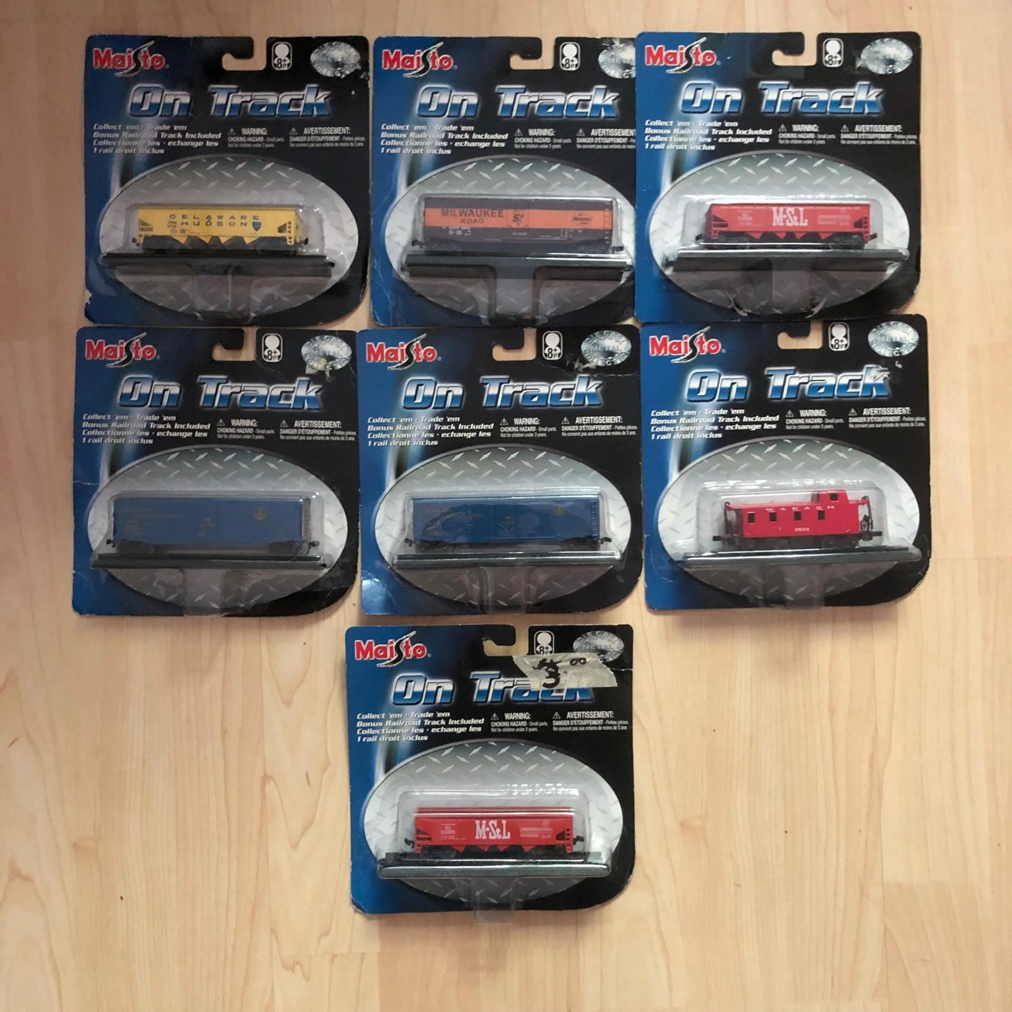 53325 iconic maisto model