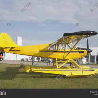 /img/53338-diecast-float-plane-cleaning.webp
