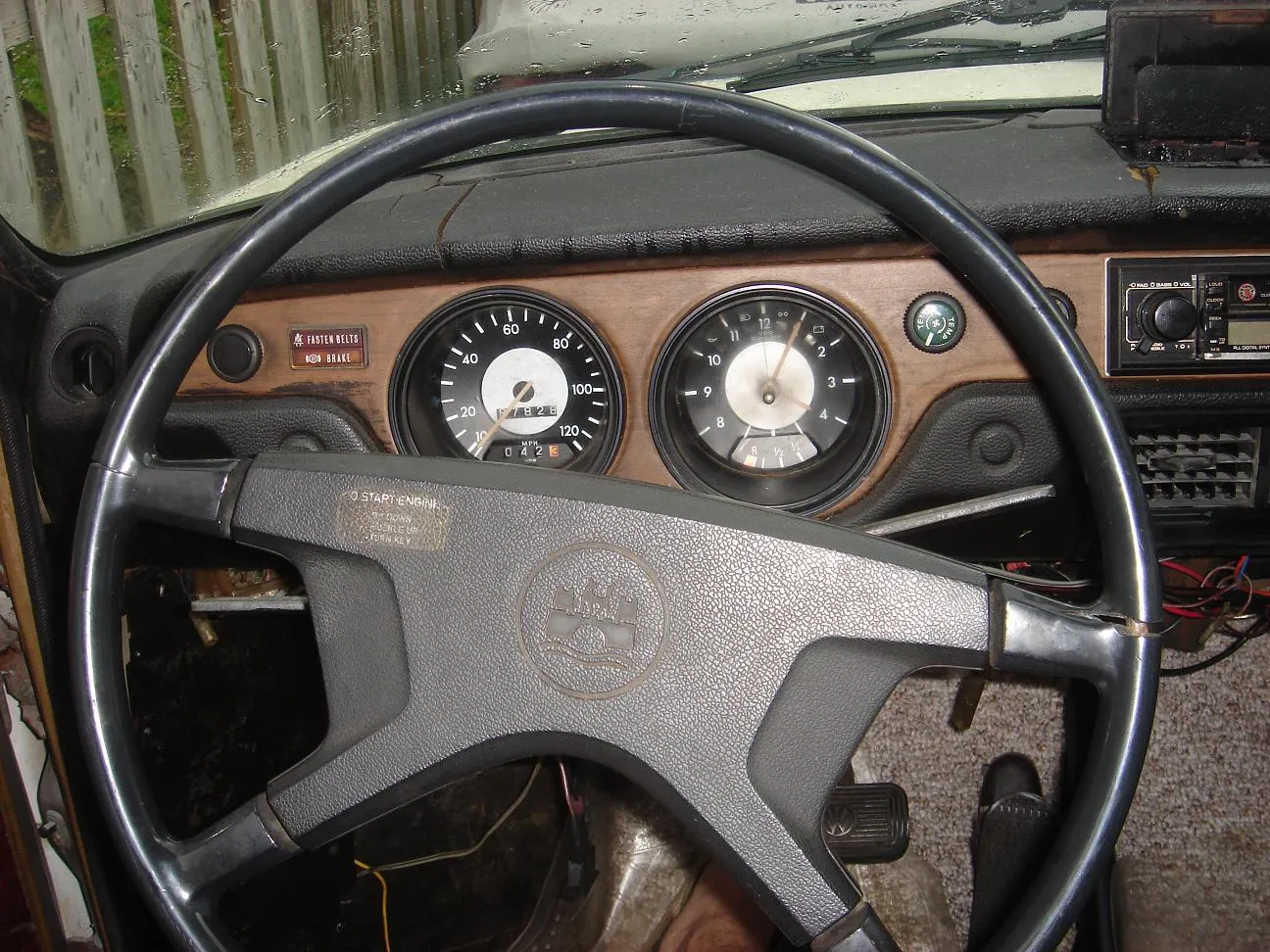 53374 diecast vw 412 model assembly